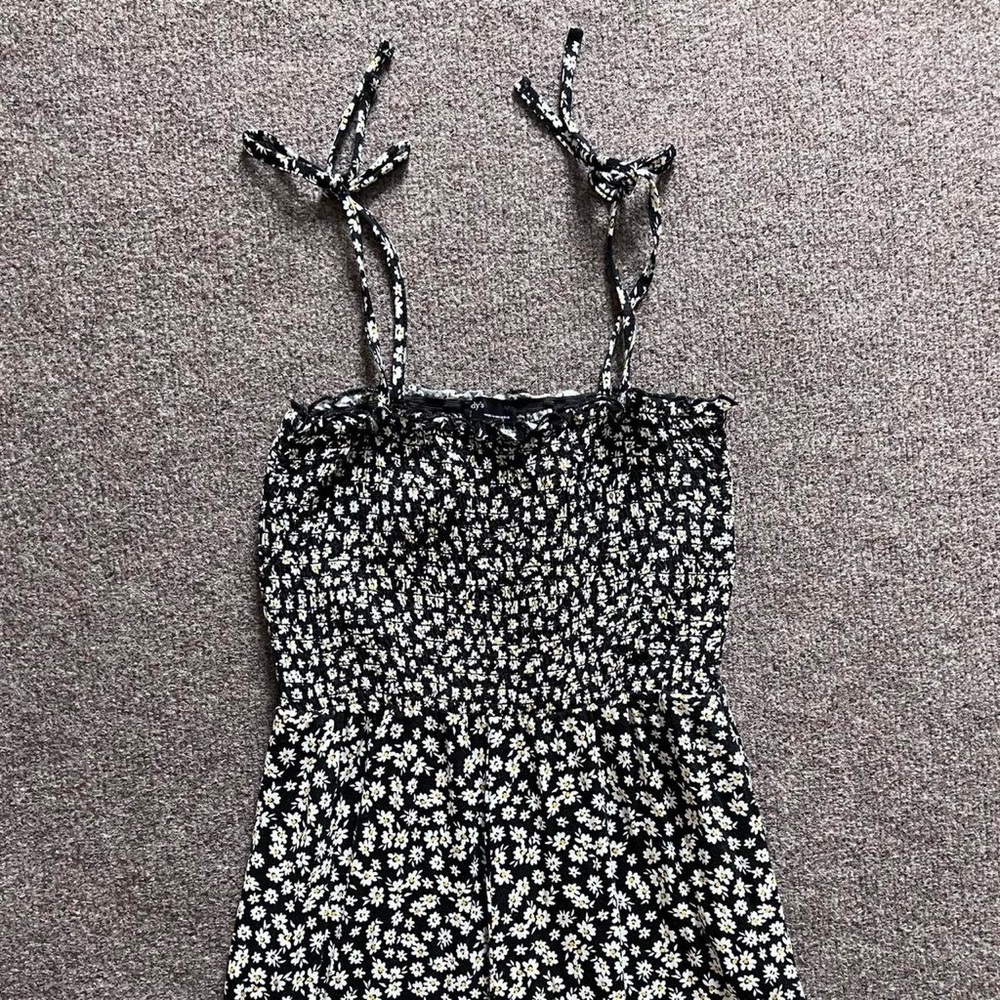 Nobody's Child Wide Leg Floral Pattern Spaghetti Strap Jumpsuit Romper Women’s 2 - Picture 2 of 8
